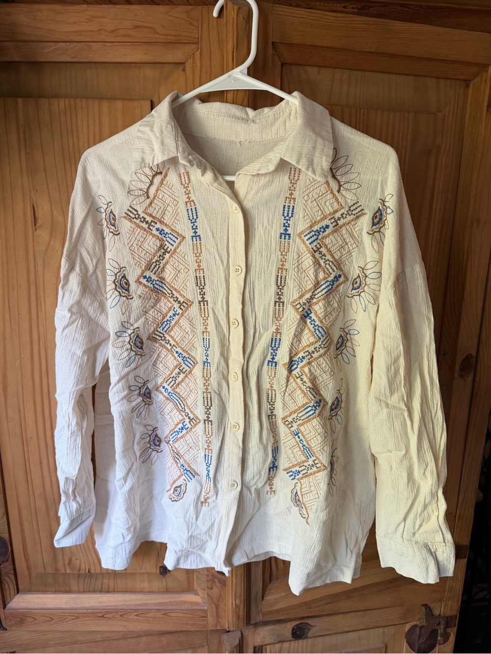 Vintage Embroidered Cream Long-Sleeve Button-Up Shirt